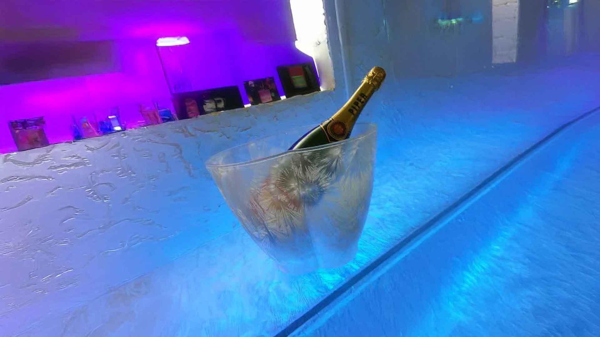 Créateur designer sur verre cristalisé